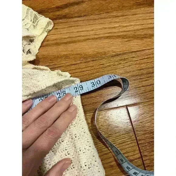 Crowned Free One Lace Floral Lace Ivory Shawl Kimono Cover Up Festival - Picture 6 of 7